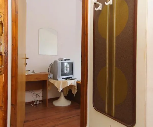 With A Parking Space Cavtat, Dubrovnik - 8993 *