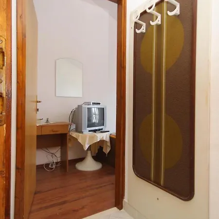 With A Parking Space Cavtat, Dubrovnik - 8993 *